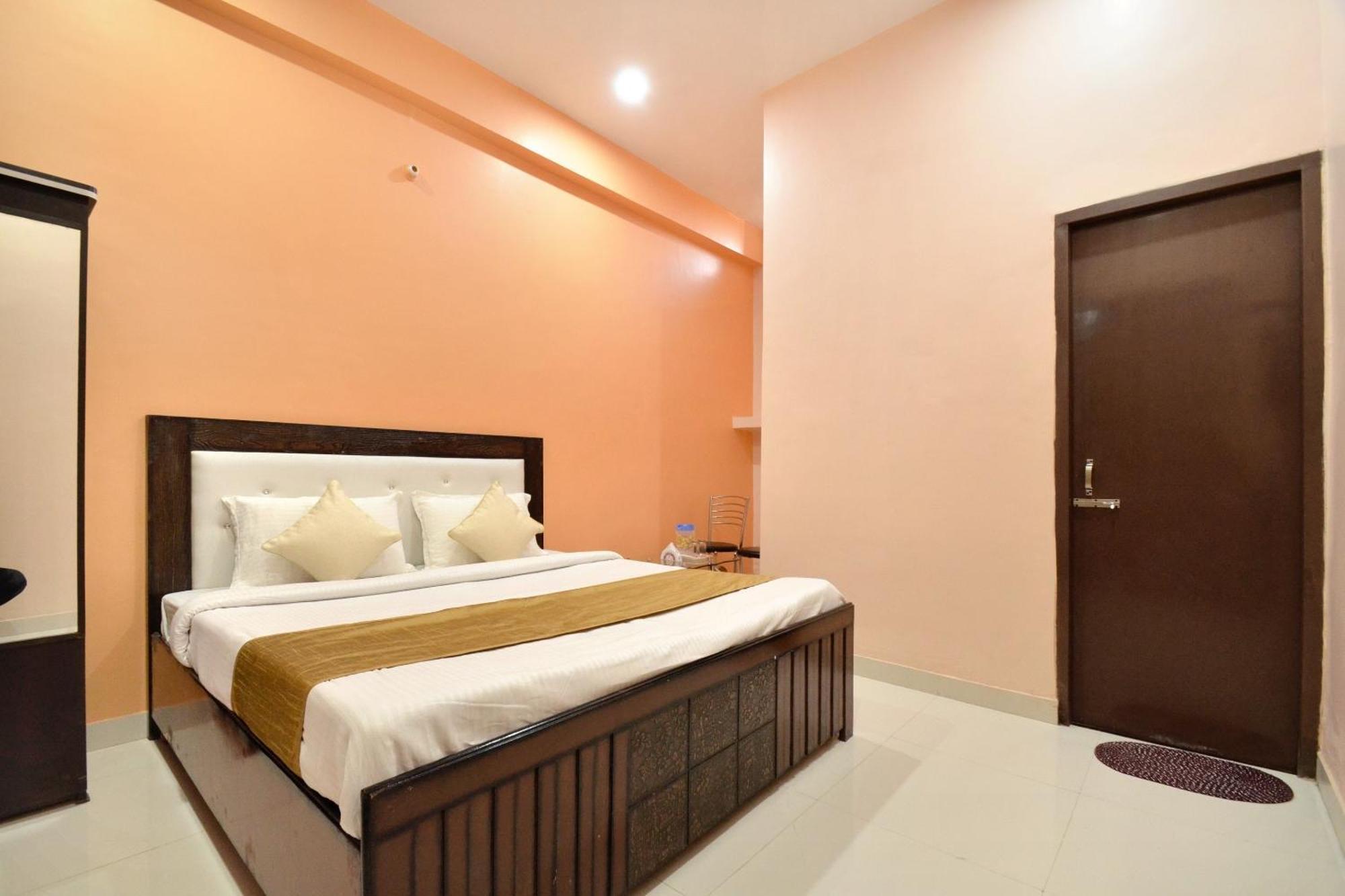 Hotel O Galaxy Chandīgarh Exterior foto